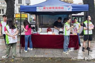 避谈梅西，中国香港明星队主帅：我不评价场内发生的事